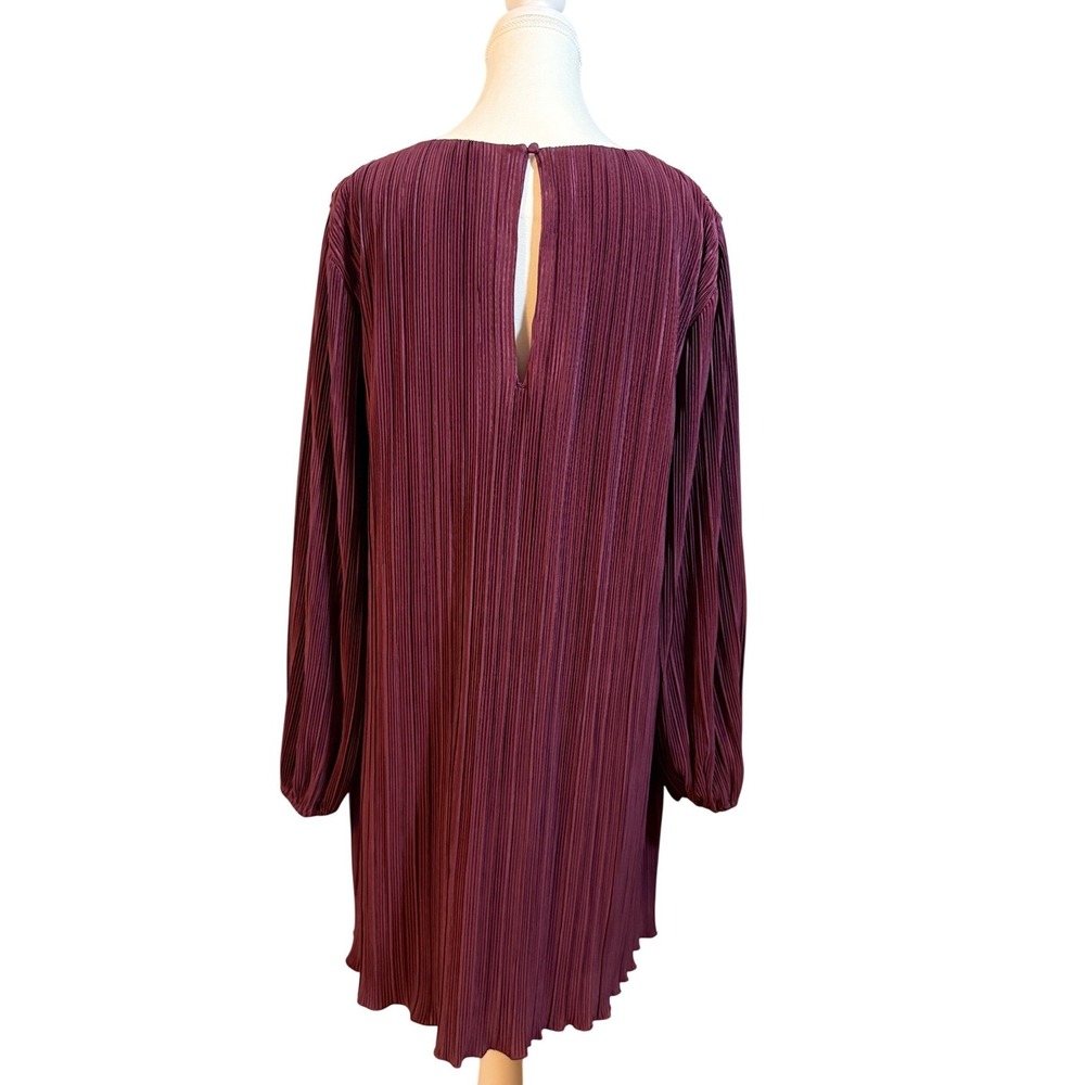 Abercrombie & Fitch Pleated Mini Dress Size M Burgundy Plisse Long Sleeve READ - Picture 2 of 7